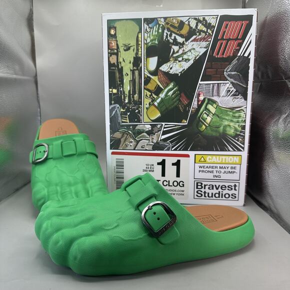 Bravest Studios Foot Clog Shoes Mens Size 11 Green Synthetic Hulk Comic Style - Picture 1 of 12